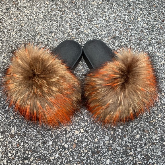 Giselle raccoon fur slides with orange tips - Picture 1 of 1